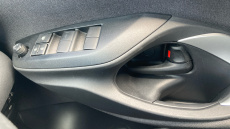 Toyota Yaris Cross 1.5 Hybrid Icon 5dr CVT Hybrid Estate